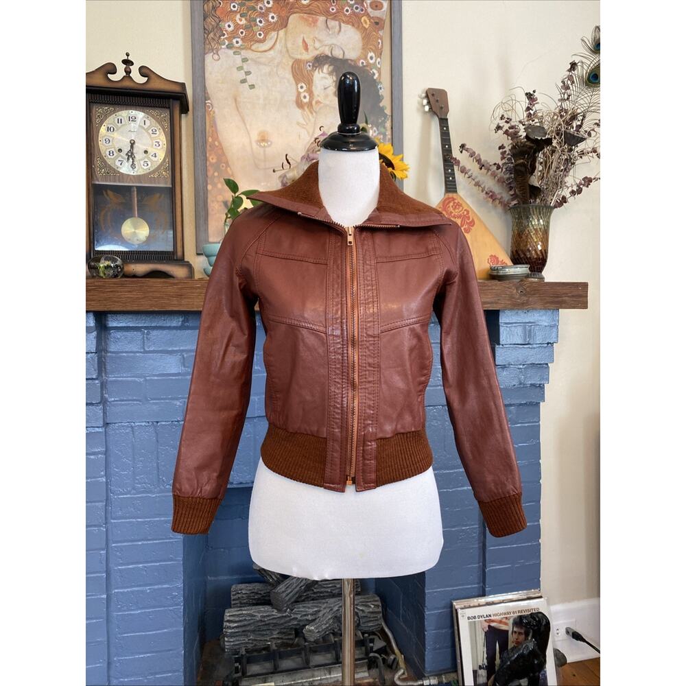 Vintage Burgundy Leather Zip Bomber Jacket 1970s Size XS S Retro Knit Collar